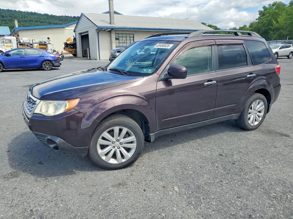 2013 SUBARU Forester
