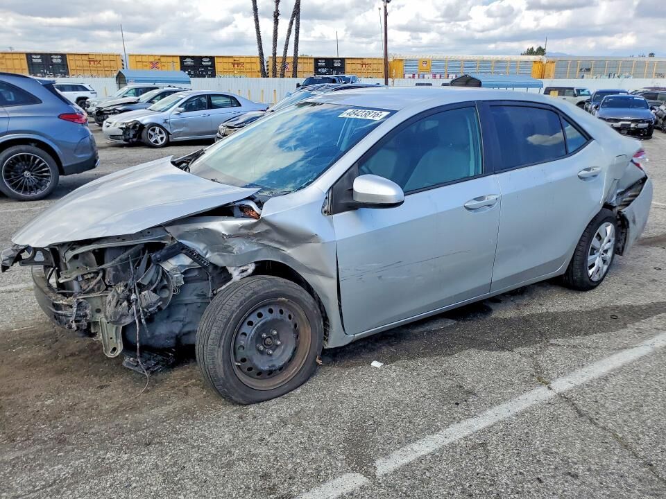 2015 TOYOTA Corolla