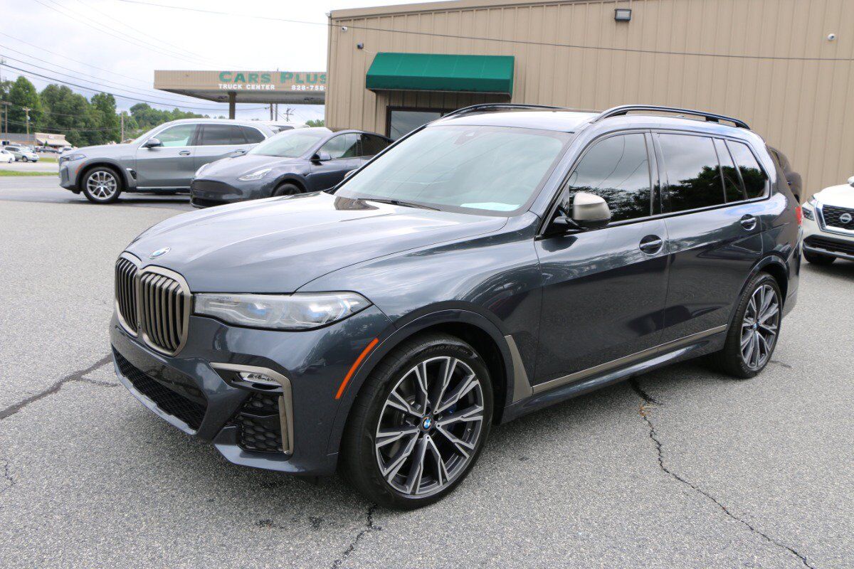 2021 BMW X7