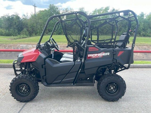2026 HONDA SXS700M