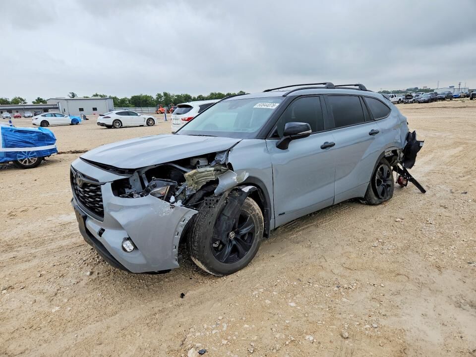 2025 TOYOTA Highlander