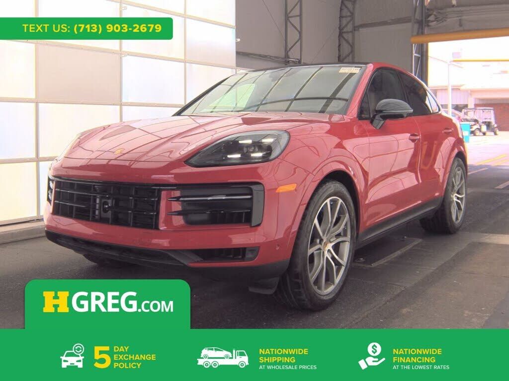 2024 PORSCHE Cayenne