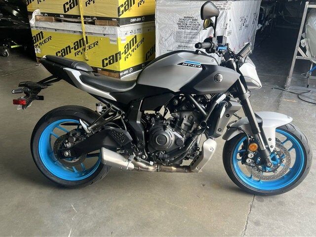 2025 YAMAHA MT-07