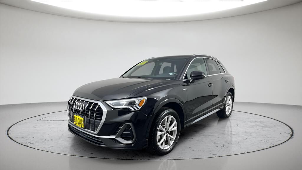 2023 AUDI Q3