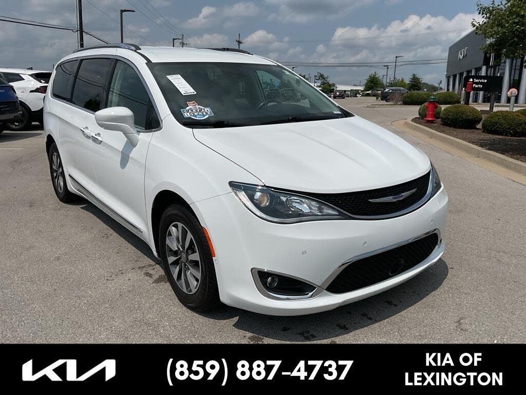2020 CHRYSLER Pacifica