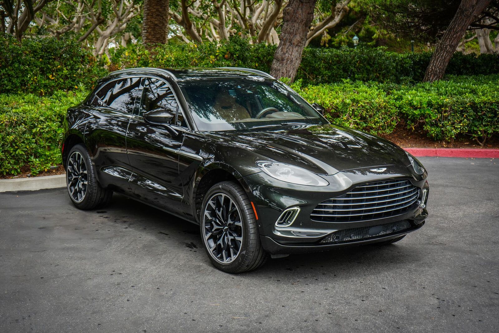 2022 ASTON MARTIN DBX