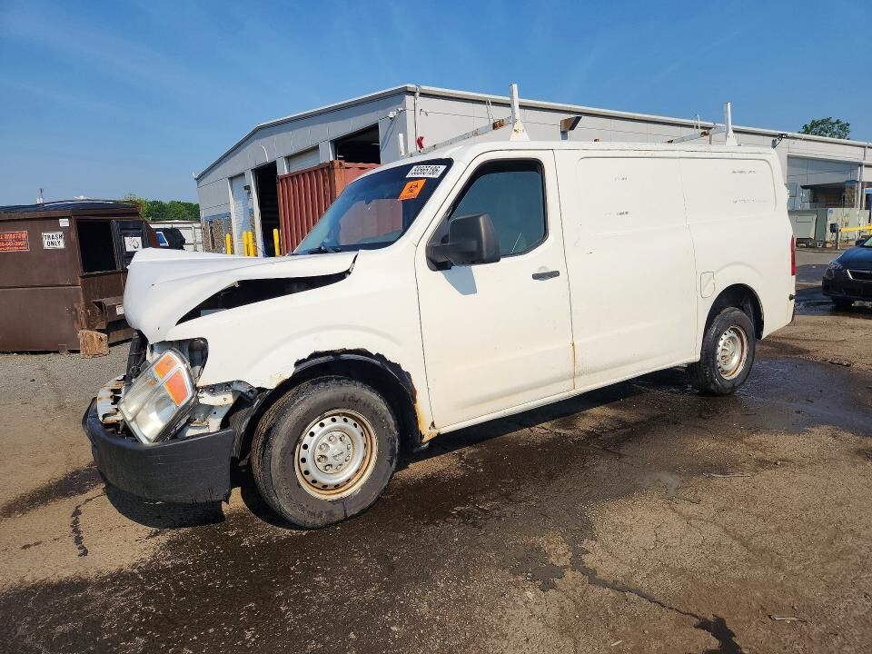 2014 NISSAN NV