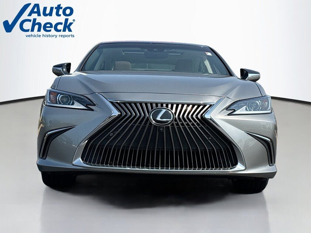 2019 LEXUS ES