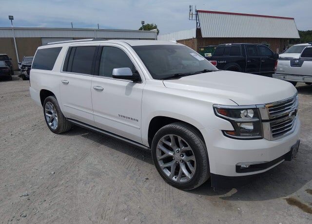 2017 CHEVROLET Suburban