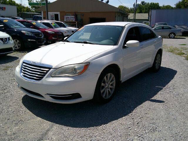2011 CHRYSLER 200