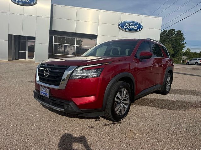 2022 NISSAN Pathfinder