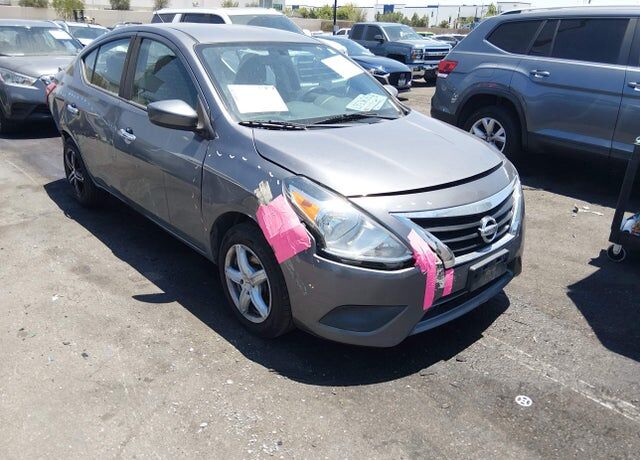 2019 NISSAN Versa