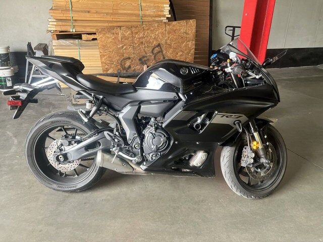 2025 YAMAHA YZF