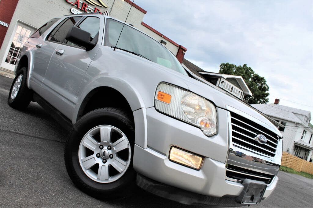 2010 FORD Explorer