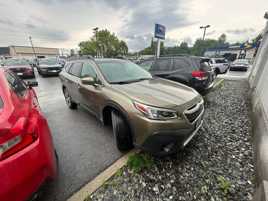 2021 SUBARU Outback