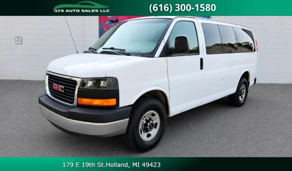 2011 GMC Savana
