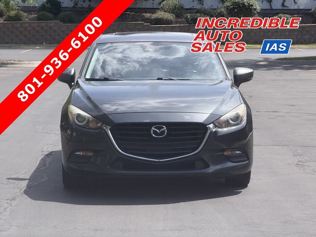 2017 MAZDA Mazda3