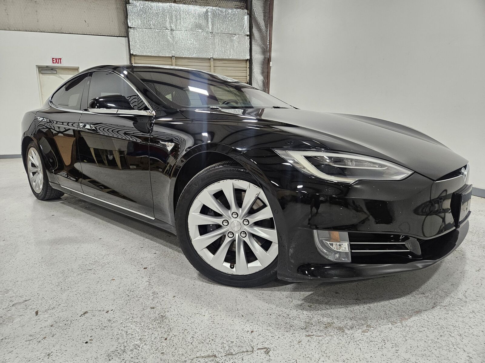 2017 TESLA Model S