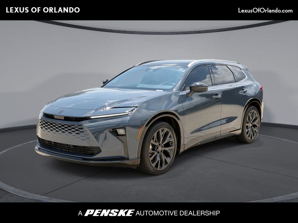 2025 TOYOTA Crown Signia