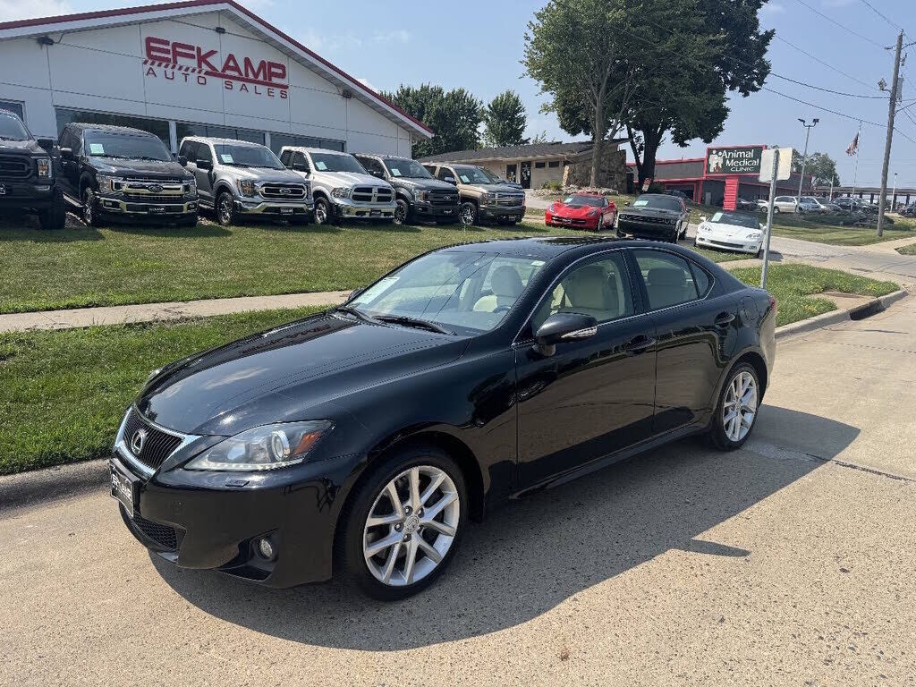 2011 LEXUS IS