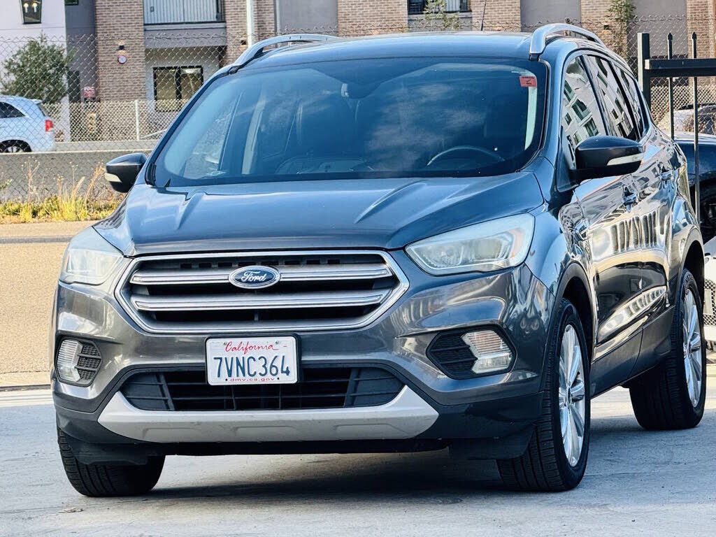 2017 FORD Escape