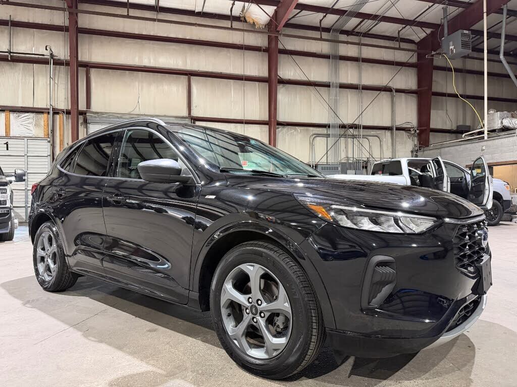 2023 FORD Escape