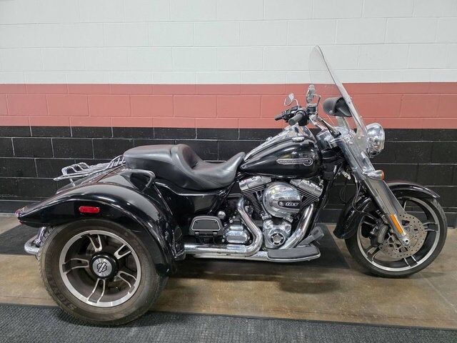 2015 HARLEY DAVIDSON Freewheeler