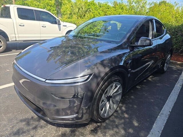 2026 TESLA Model Y