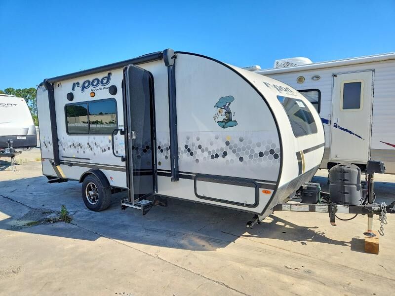 2021 FOREST RIVER Rpod Towable