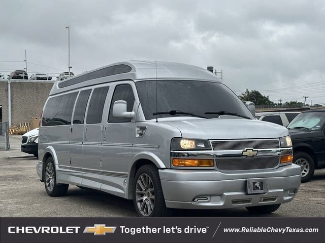 2022 CHEVROLET Express