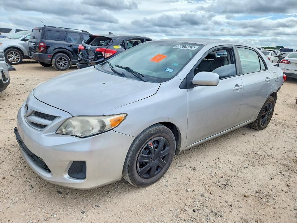 2011 TOYOTA Corolla
