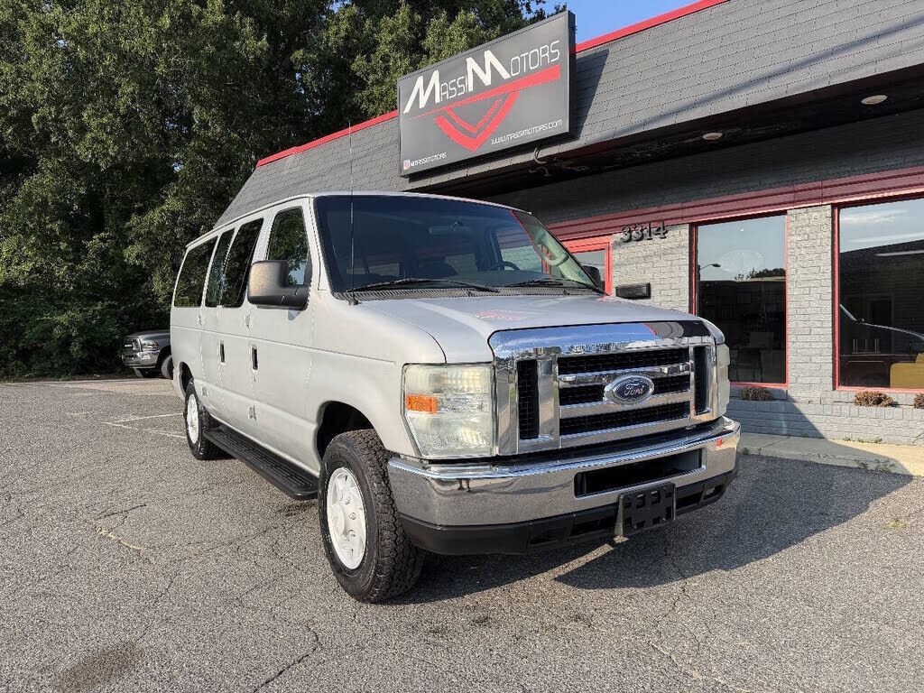 2008 FORD E-350