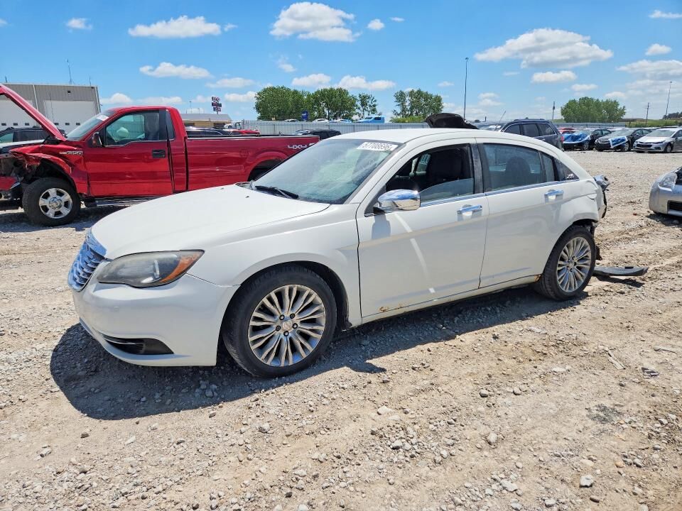 2011 CHRYSLER 200