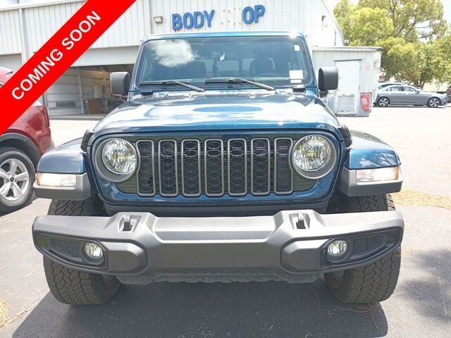 2025 JEEP Gladiator