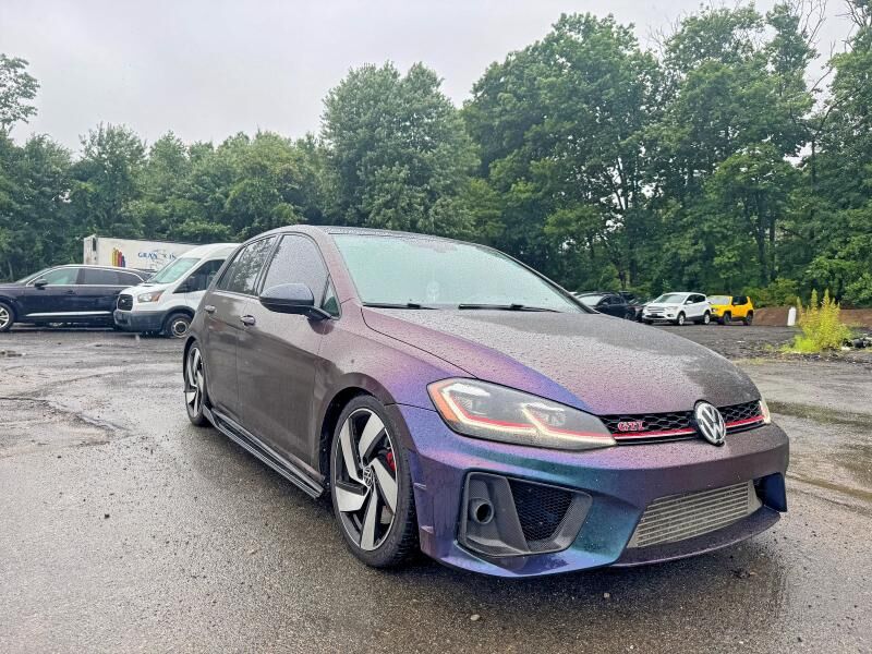 2020 VOLKSWAGEN Golf GTI