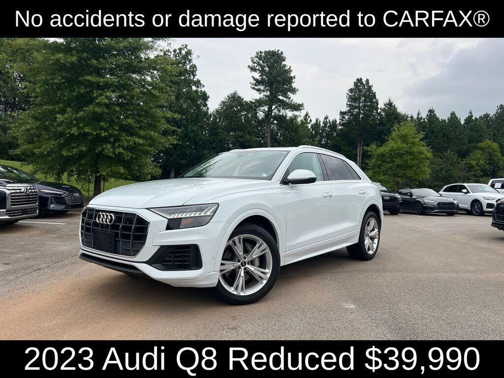 2023 AUDI Q8