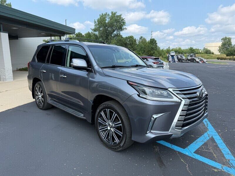 2018 LEXUS LX 570