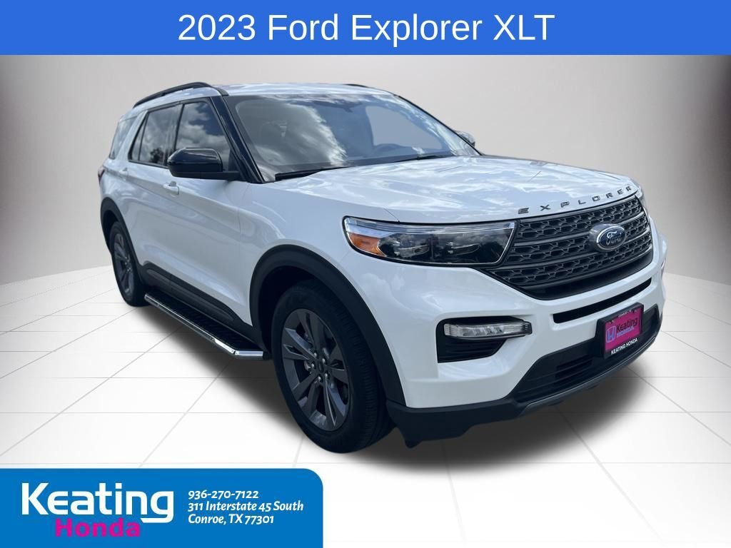2023 FORD Explorer