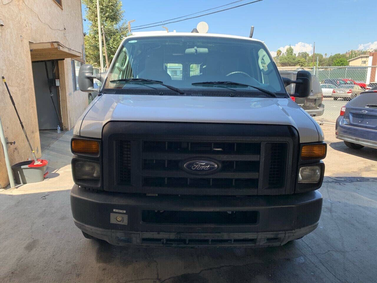 2011 FORD E-250