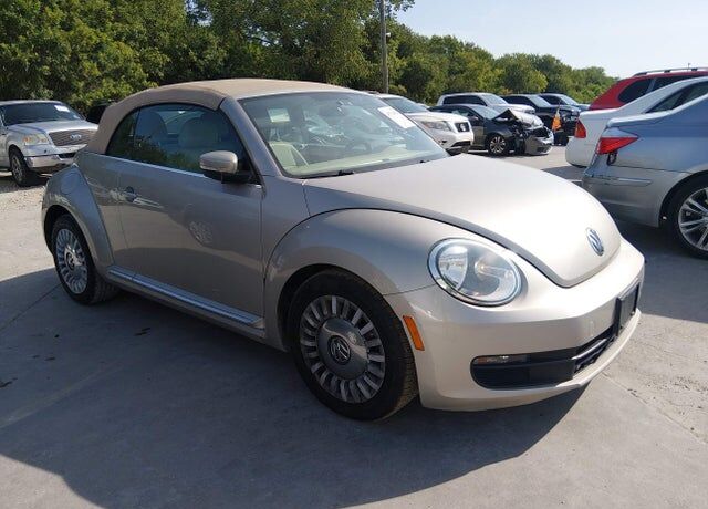 2013 VOLKSWAGEN Beetle