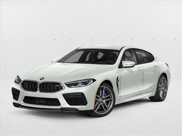 2022 BMW M8