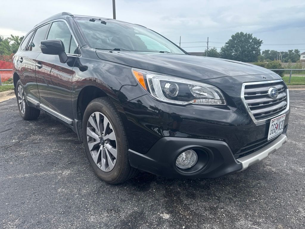 2017 SUBARU Outback