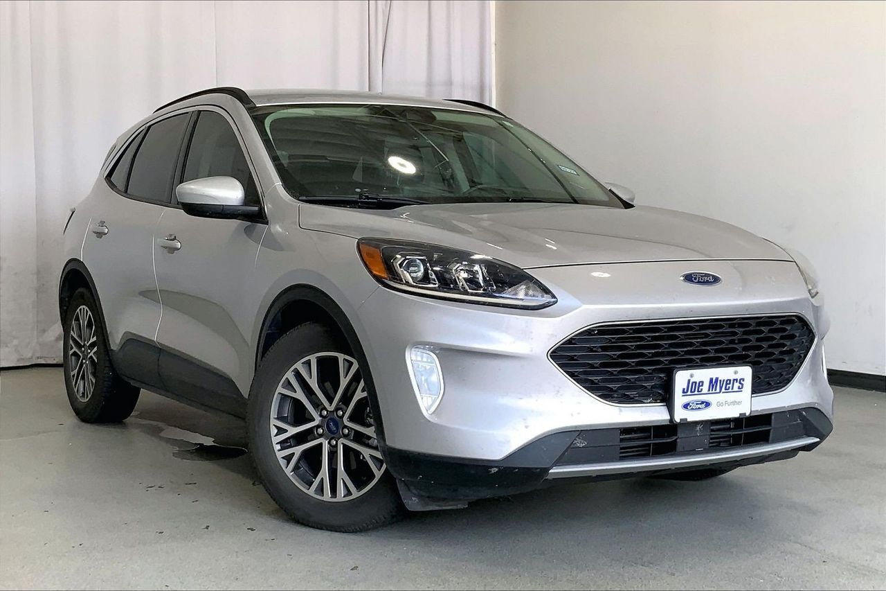 2020 FORD Escape
