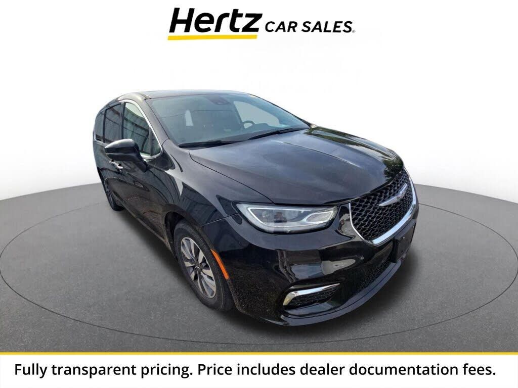 2023 CHRYSLER Pacifica