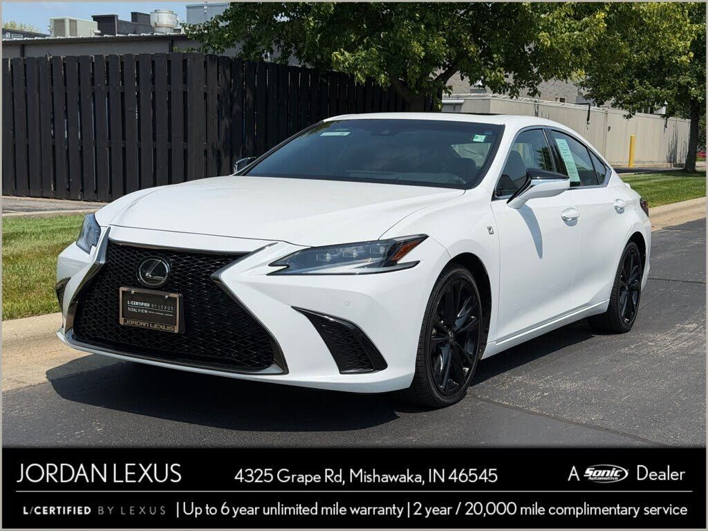 2022 LEXUS ES
