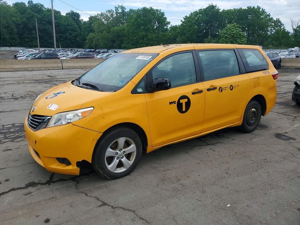 2016 TOYOTA Sienna