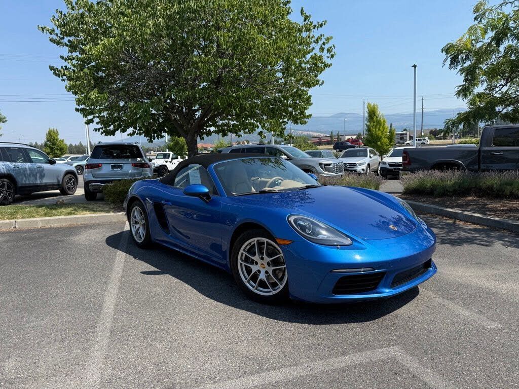 2017 PORSCHE Boxster