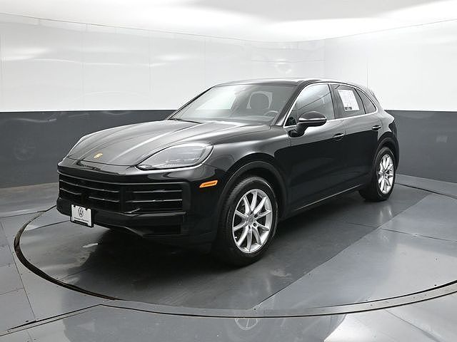 2024 PORSCHE Cayenne