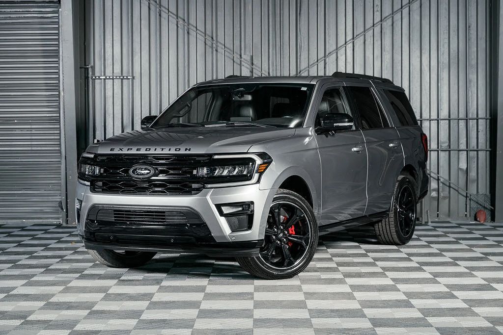 2022 FORD Expedition