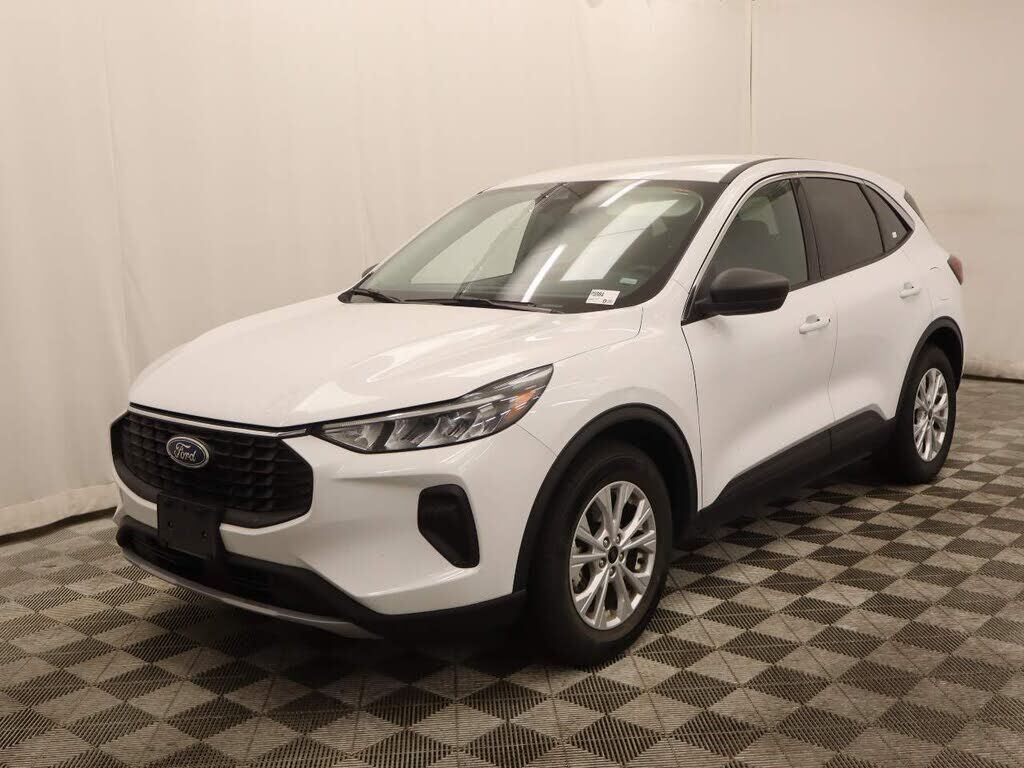 2024 FORD Escape